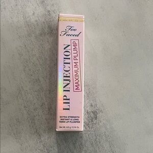 Too Faced Lip Injection Maximum Plump Gloss - Pink and Gold Packaging